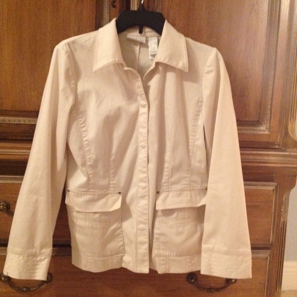 Ivory Jacket - Picture 2 of 8